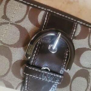 COACH Ladies Zipper Wallet Brown Monogram